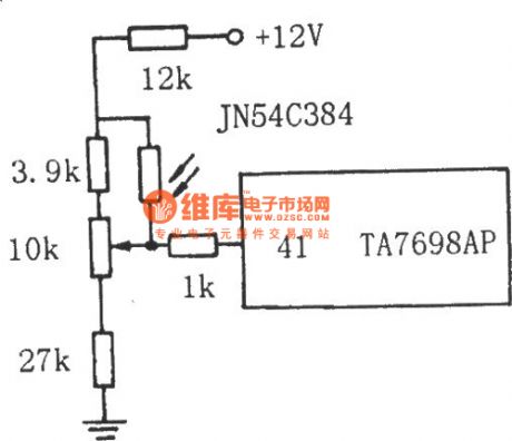 The TV auto brightness adjusting circuit composed of LDR