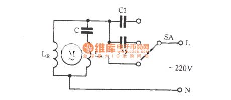 Three-speed regulating circuit with single-phase motor connected with capacitor in series