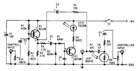 Automatic audio fader circuit