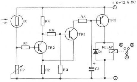 Simple light-switch circuit